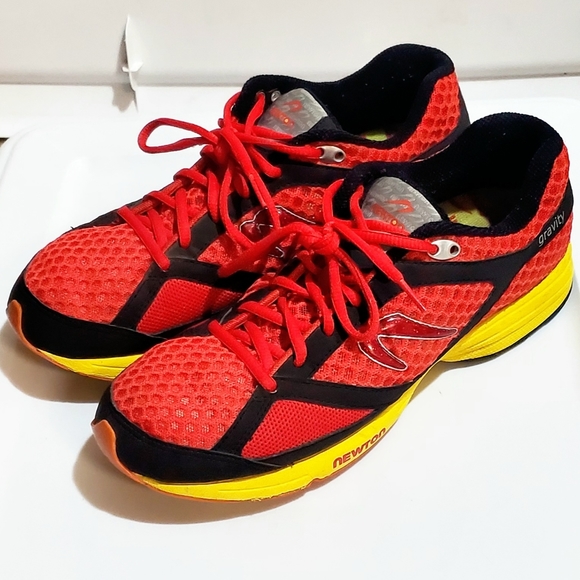 NEWTON GRAVITY PERFORMANCE RUNNING SHOES. MENS Sz:9.5 LIKE NEW. WORN A FEW TIMES - Picture 12 of 12